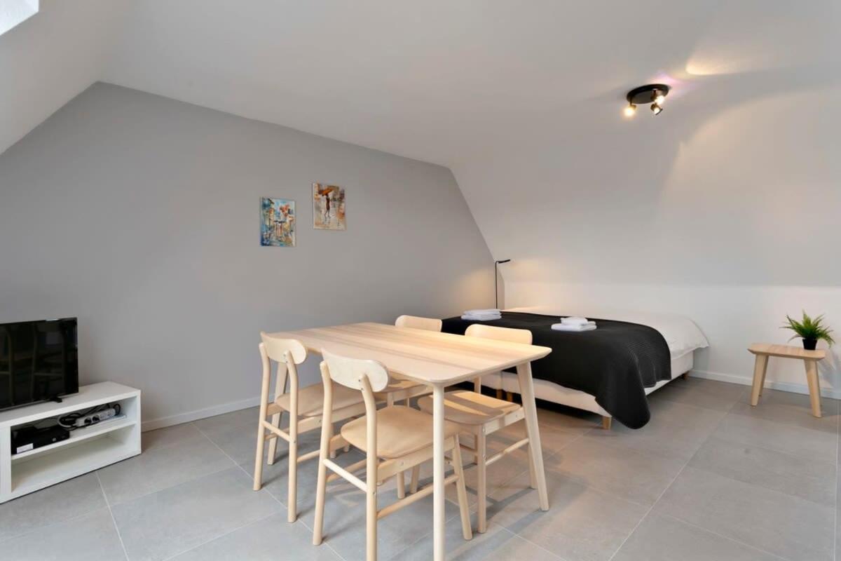 Huswell - Cozy And Roomy Studio With A Homely Feel De Haan Kültér fotó